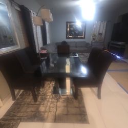 Dinning Table With 6 Chairs 