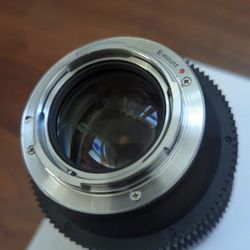 Sirui 35mm anamorphic (E-Mount)