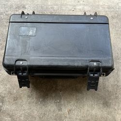 22” Rolling Pelican Tuff Case (Small)