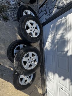 jeep wrangler wheels and tires