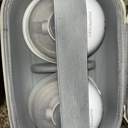 Breast pump 
