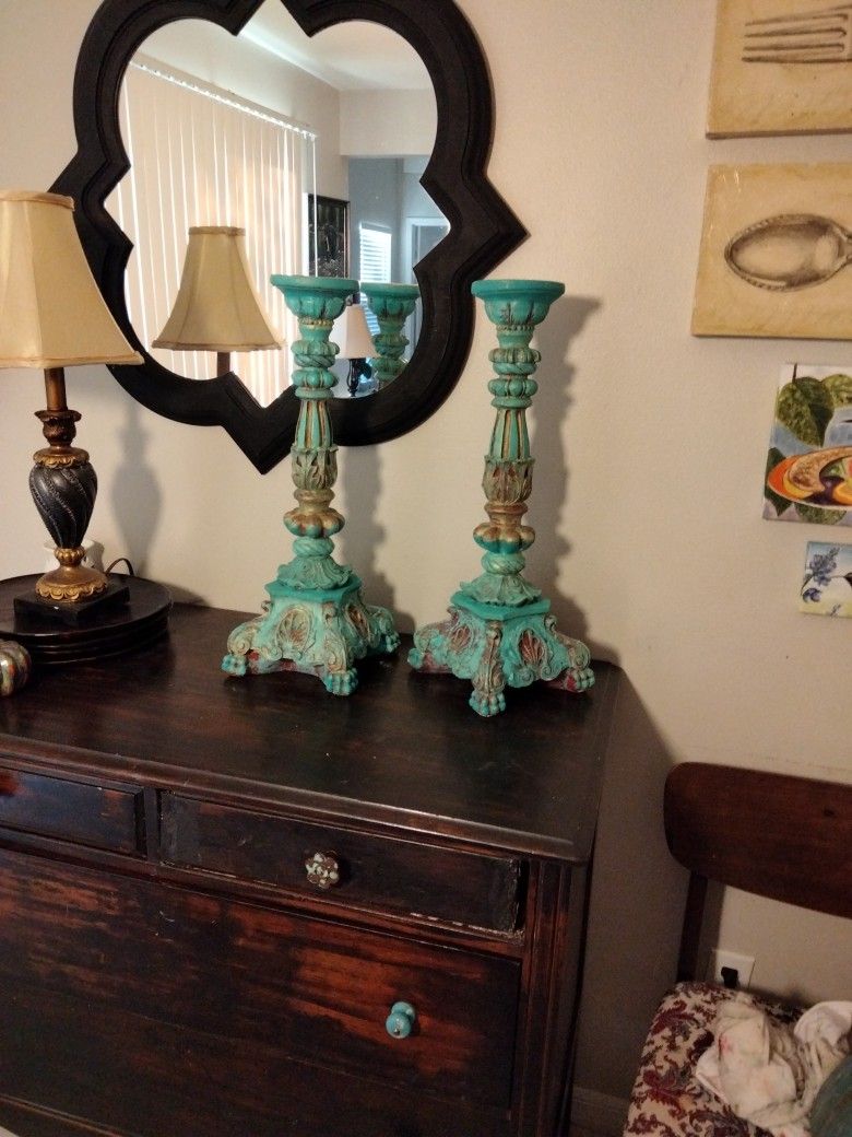 Milano Design Inc  Shabby Chic Ceramic  Candle holders