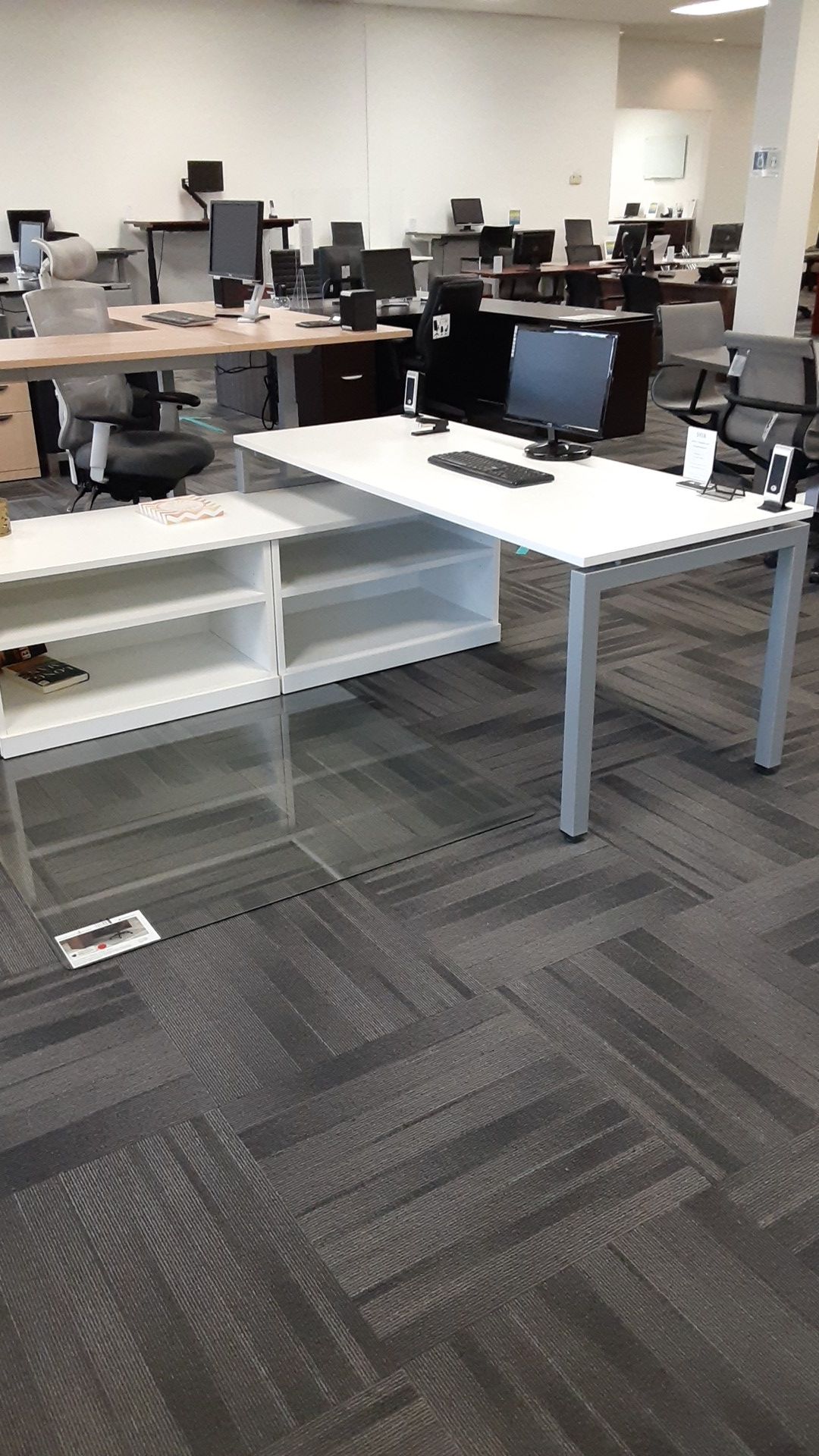 White Elements Desk With Credenza Return