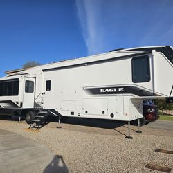 2025 Jayco Eagle 355 BMQS