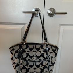 Coach Signature Collection tote bag