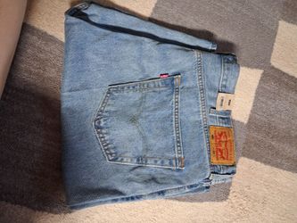 NEW 469 LOOSE SHORT LEVI