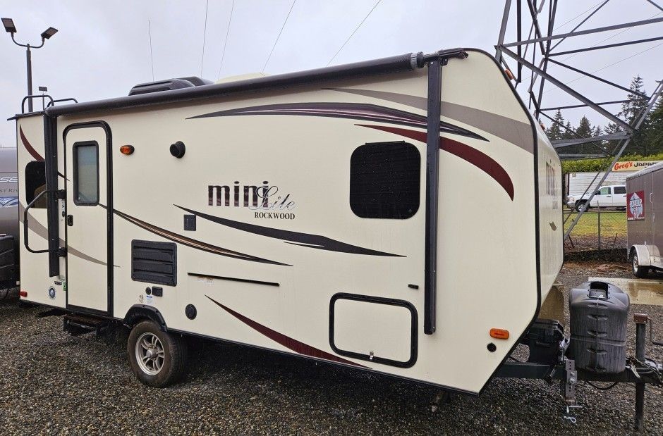 2016 Forest River Rockwood Mini Lite 1907