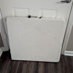 6ft Folding Table