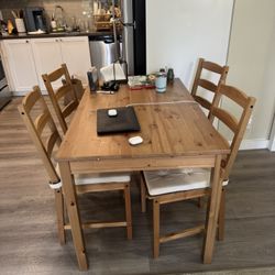 Dinning Set Table & 4 Chairs