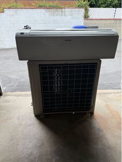 Samsung Split System Heat Pump AR24JSFLBWKX
