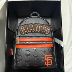 Lightly used SF San Francisco giants Loungefly backpack and wallet