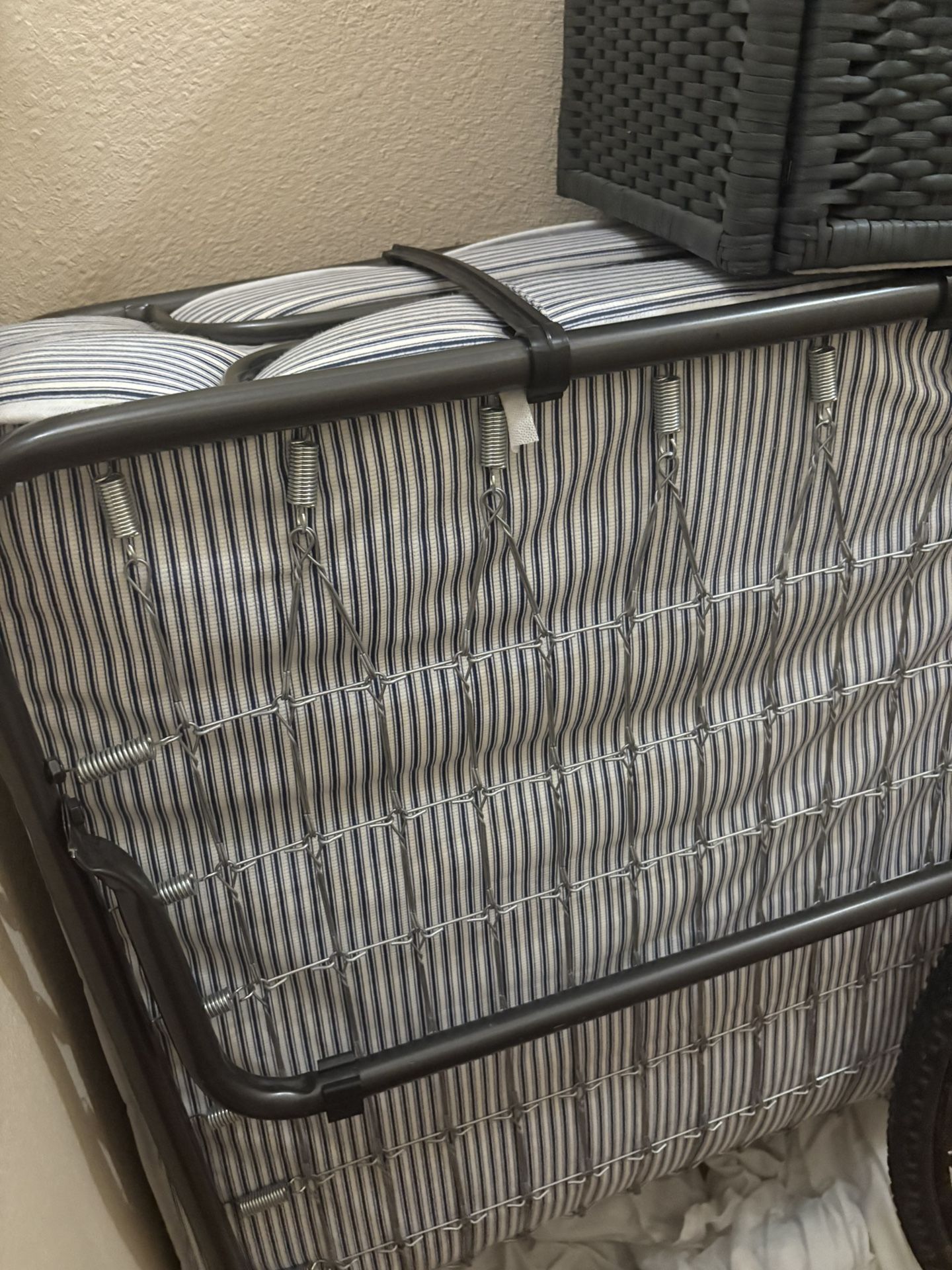 Twin folding Bed