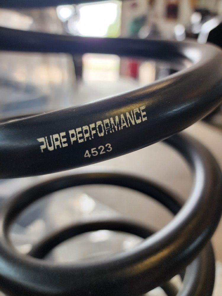 2500 Dodge Ram 5" Or 6" Brand New Front Springs