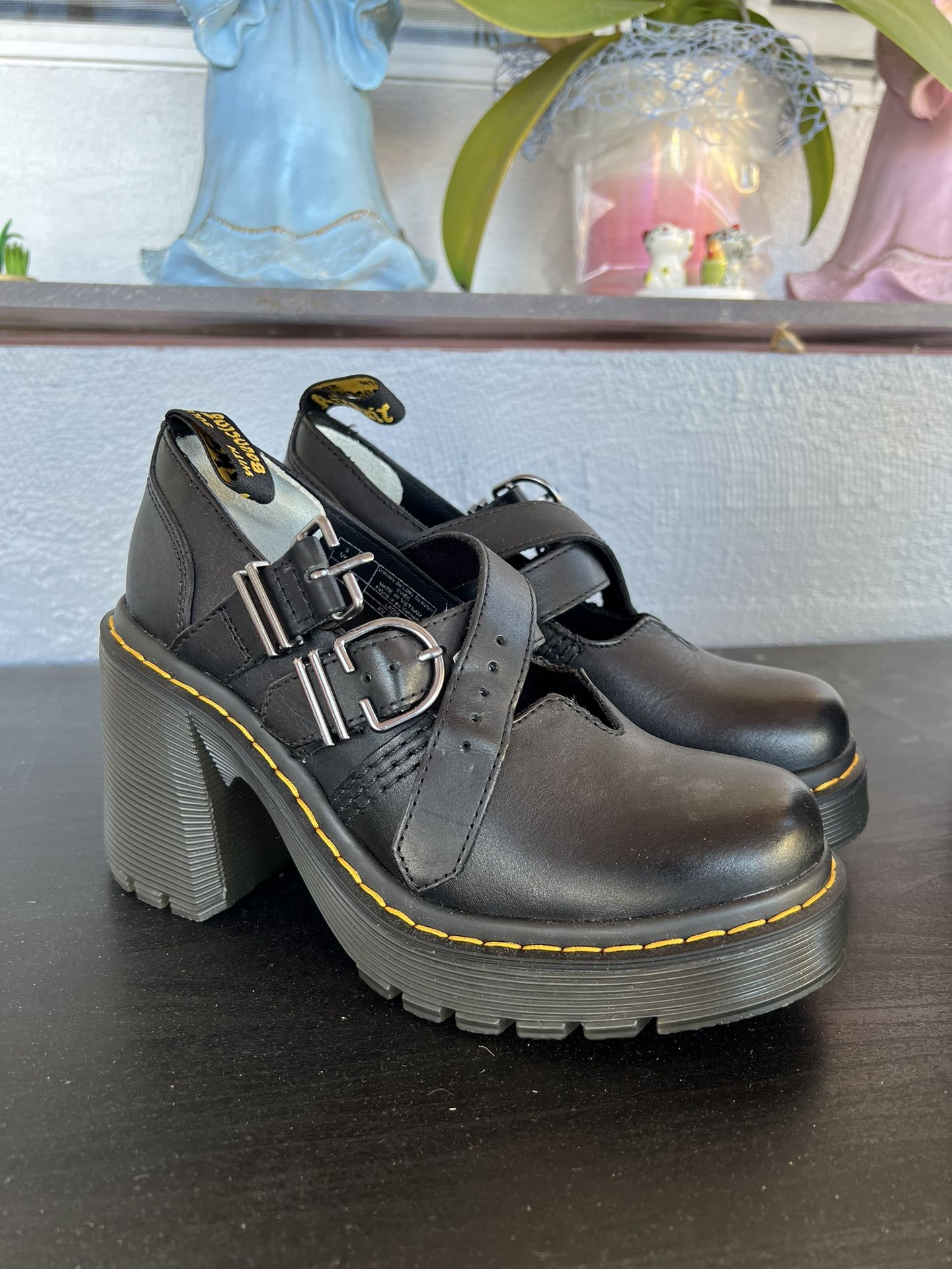 Dr martens Black Eviee heels size 5 