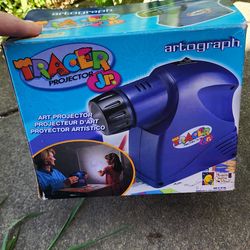 Tracing projector