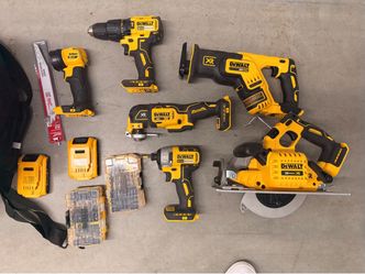 DeWalt 20V MAX XR Cordless Power Tool Set