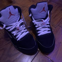 Jordan 5 Black Metallic Reimagined 