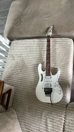Ibanez JEMJR Steve Vai signature in white.