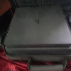 Ps4 Two Controllers Hookups And 5 Physical Games About 8 More Downloaded Including Red Dead Revolver 2 Final Fantasy Remake And More 