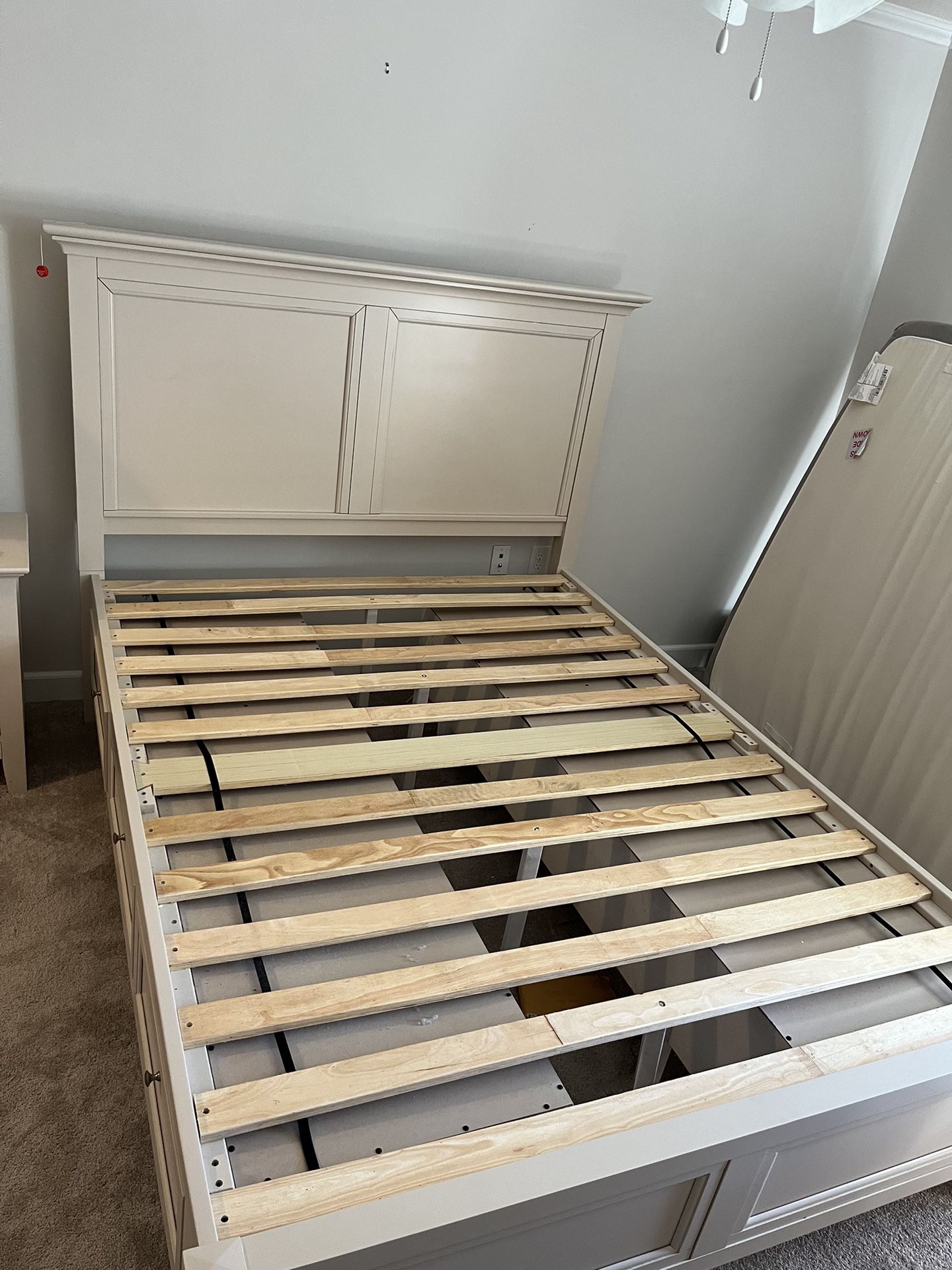 Queen Size Bed Frame With Drawers 