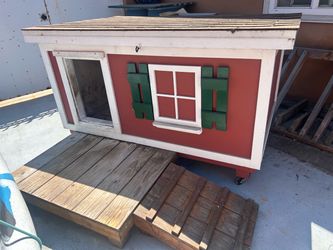 Free Large Wooden Outdoor Dog House