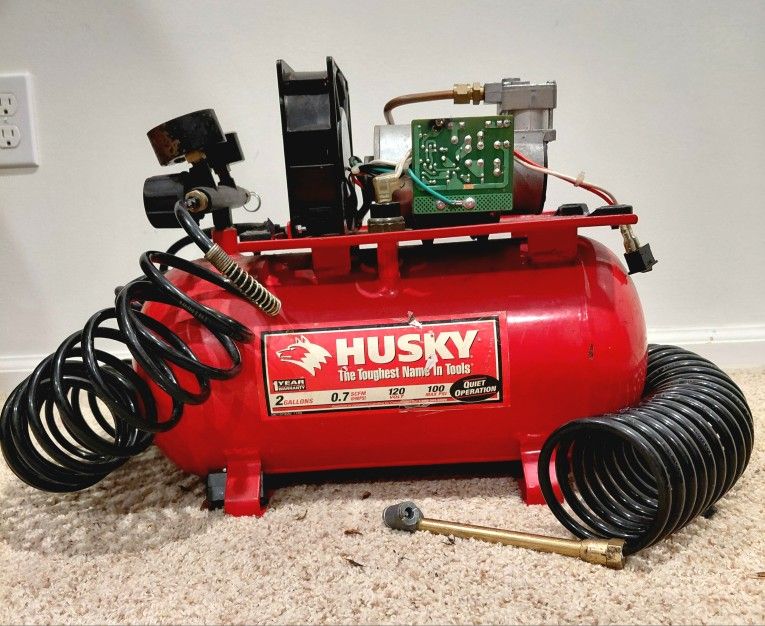 Husky 2 Gallon Air Compressor