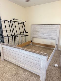 Queen size bed with metal bed frame