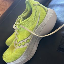 Saucony Women’s Neon Size 10