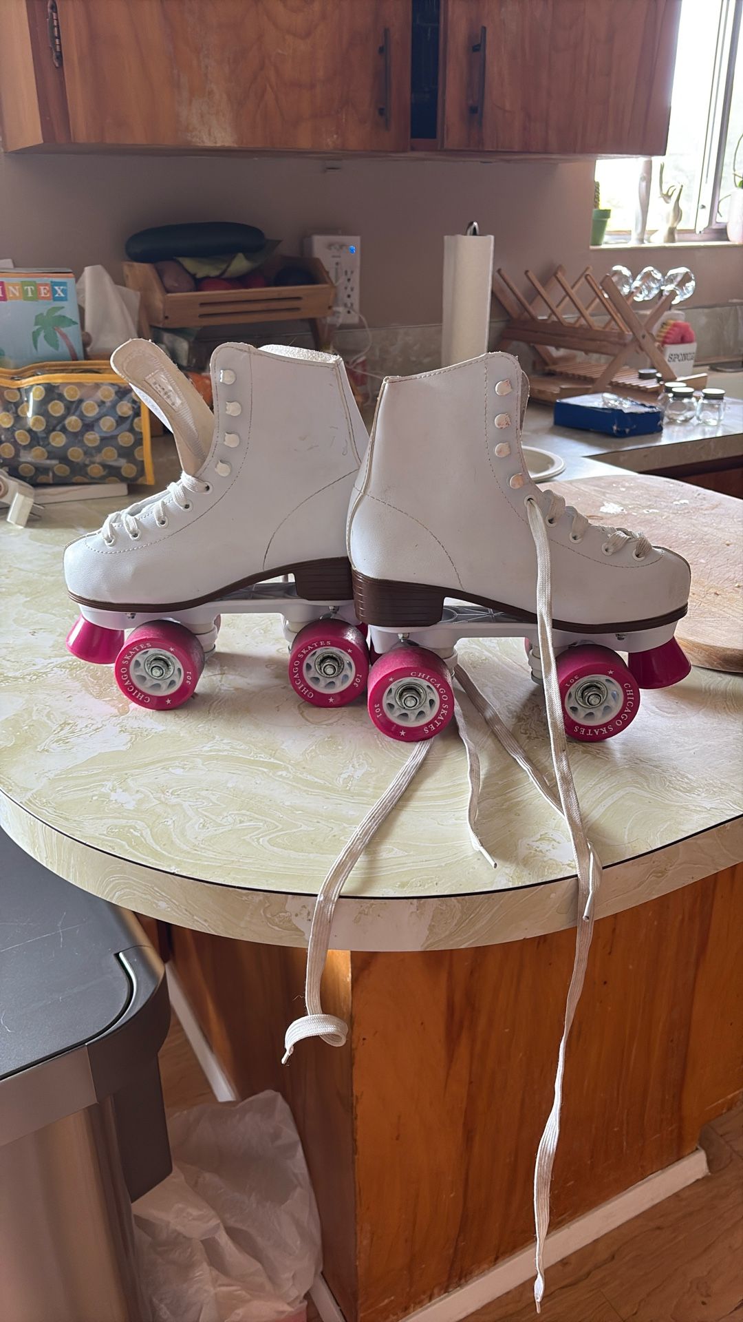 Ladies Size 5 Roller Skates