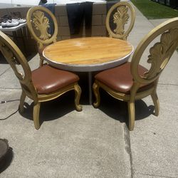 Dinning Table 