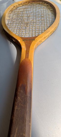 VTN THOS.E.wilsON& CO WOODEN RACKET 