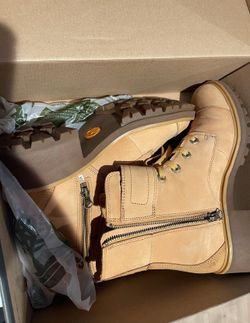 Women’s Timberland Boots - Size 11