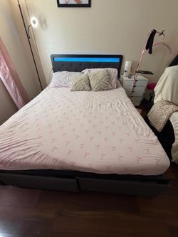 queen bed