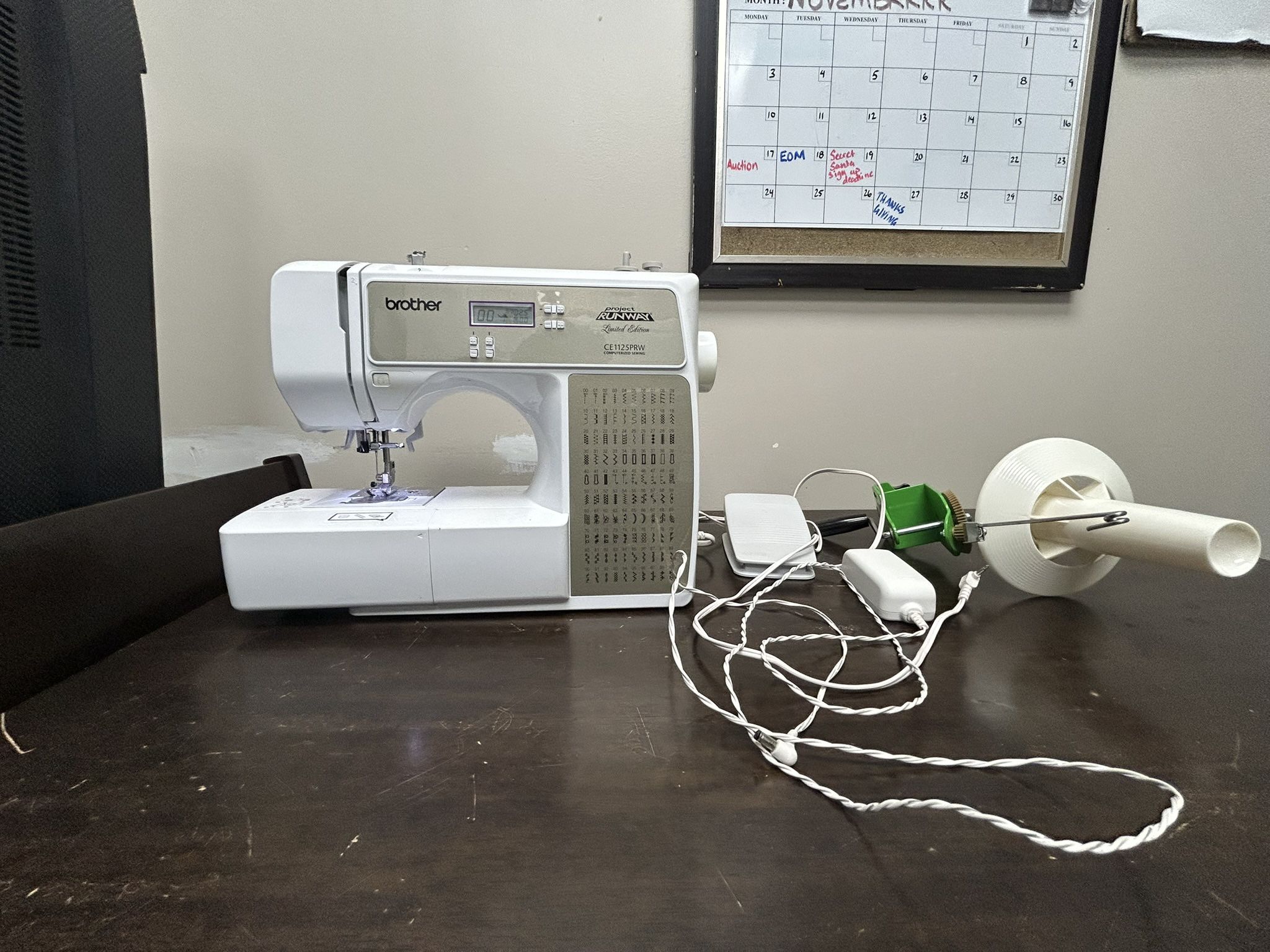 Brother Project Runway CE1125PRW Computerized 100-Stitch Sewing Machine Clothes