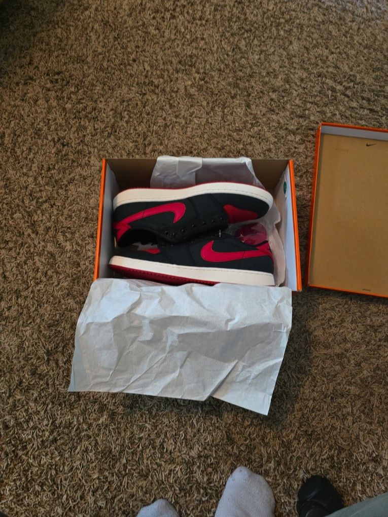 Nike Air Jordan 1 AJKO Low Bred Size 11.5 