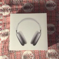 BRAND NEW NEVER SET UP