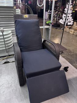 Indoor & Outdoor Wicker Aluminum Patio Rattan Armchair With Recliner In Navy Blue