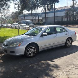 Honda Accord 2007 Silver  