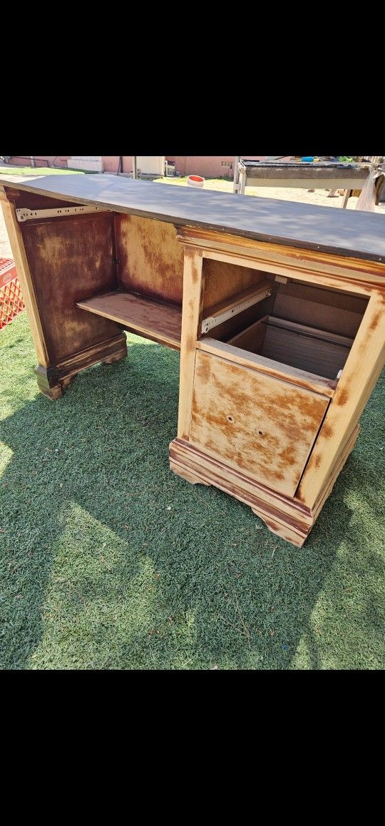 Good Condition All Real Wood Desk