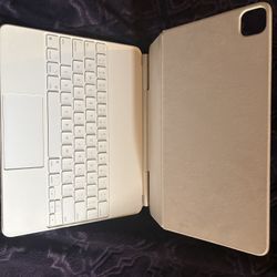 iPad Magic Keyboard Pro 12.9 A2480 Model