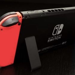 Switch Console JoyCon and Dock
