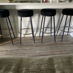 2 Bar Stools