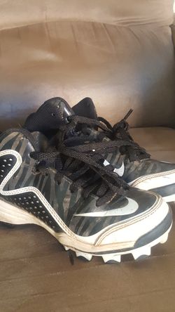 Baseball cleats boys size 2