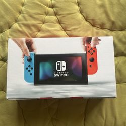 Nintendo Switch With 4 Joy Cons