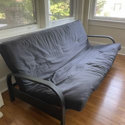 Black Futon 