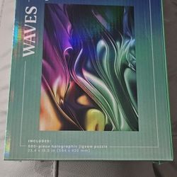 500-piece Holographic Puzzle