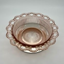1930’s Anchor Hocking Lace Edge, Old Colony Depression Glass Serving Bowl