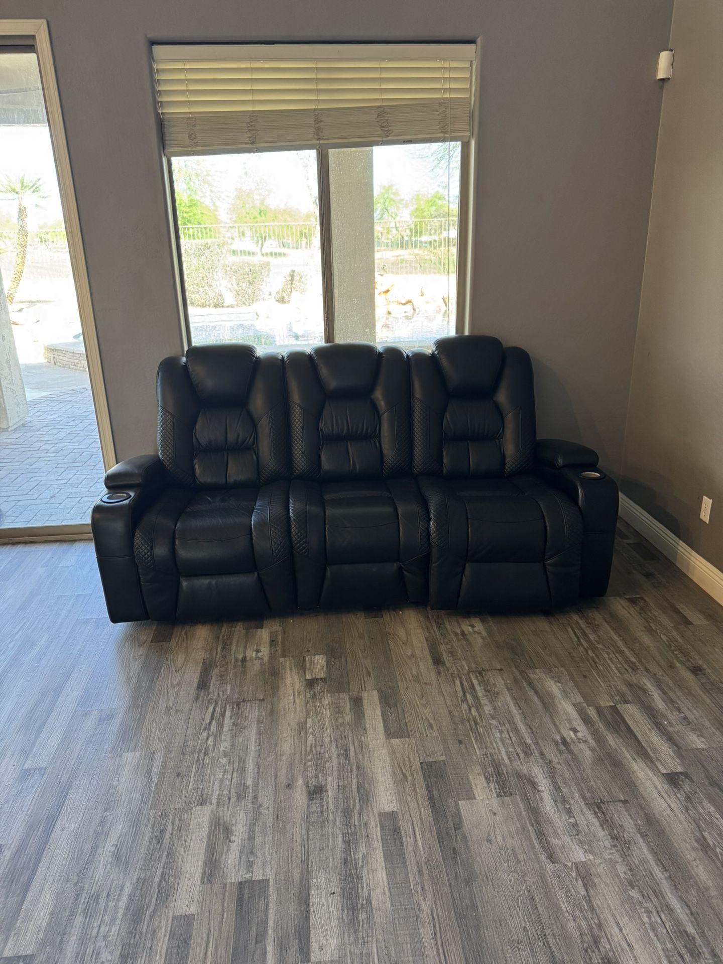 Black Leather Reclining Couch With Outlet