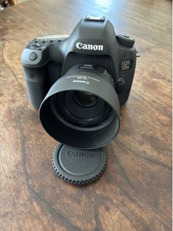 Mint canon 5ds w/ 50mm