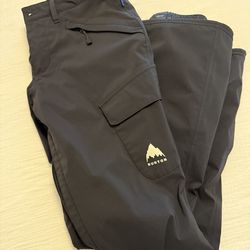 Women’s snowboarding pants